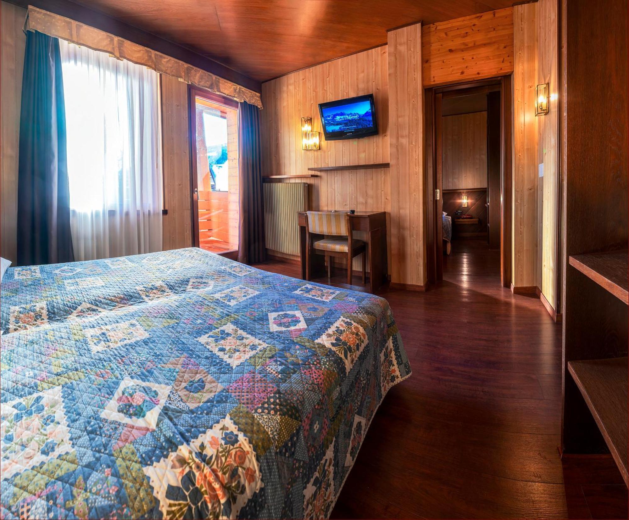 Hotel Paladin San Martino Di Castrozza Exterior photo