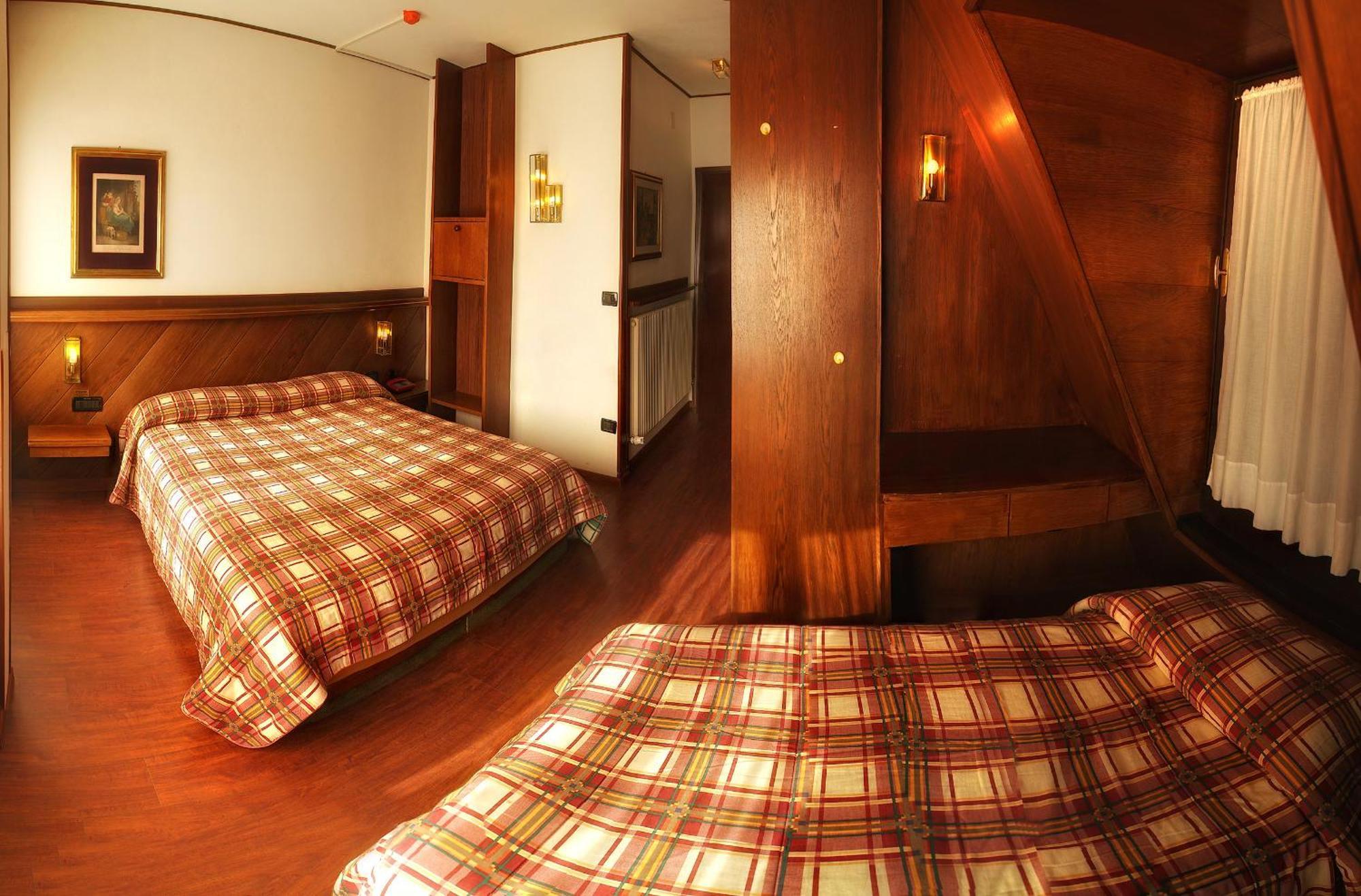 Hotel Paladin San Martino Di Castrozza Exterior photo